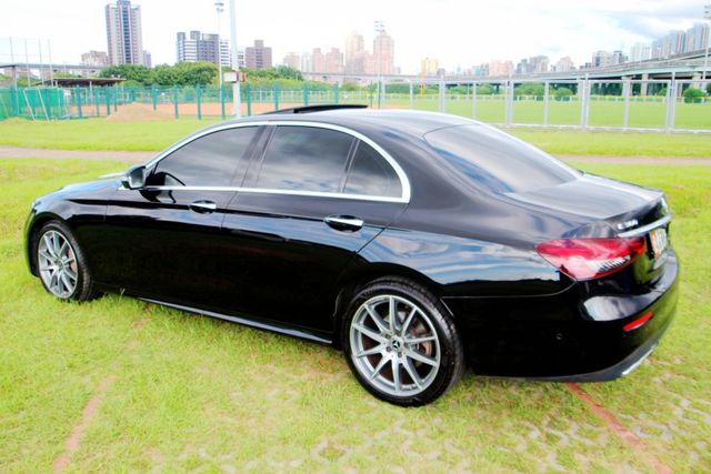 {超貸80萬 總代理}22年E300 黑~豐隆嚴選0頭款低月付專案~  第16張相片