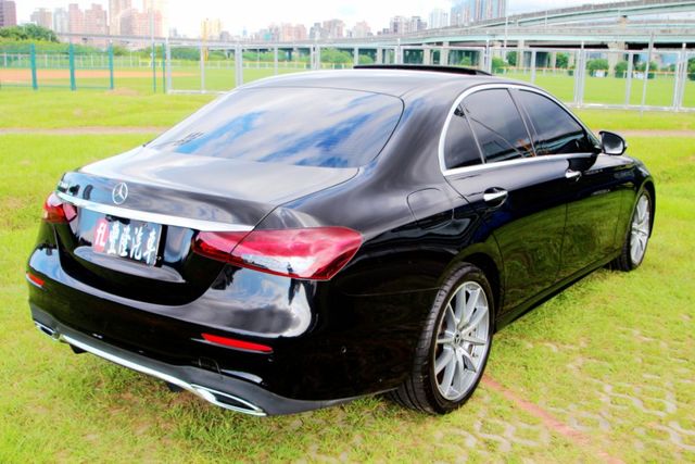 {超貸80萬 總代理}22年E300 黑~豐隆嚴選0頭款低月付專案~  第17張相片