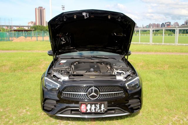 {超貸80萬 總代理}22年E300 黑~豐隆嚴選0頭款低月付專案~  第20張相片