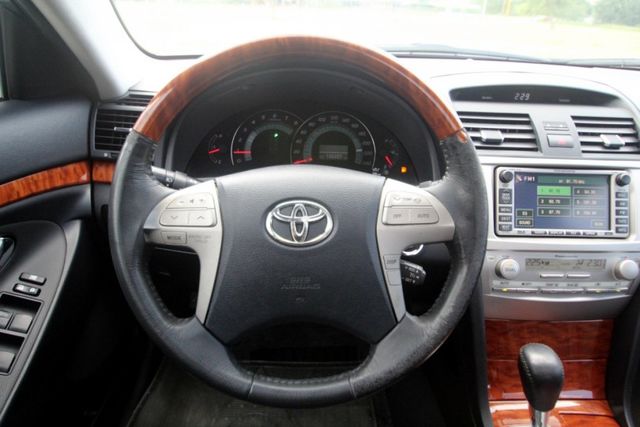 {跑19萬 原鈑件}10年式CAMRY2.4G白~豐隆嚴選0頭款低月付專案~  第5張相片
