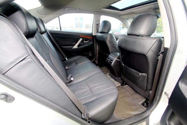 {跑19萬 原鈑件}10年式CAMRY2.4G白~豐隆嚴選0頭款低月付專案~  第9張相片