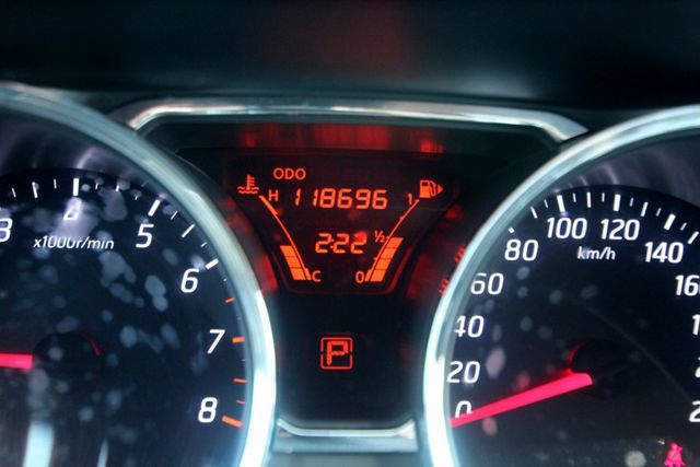 {跑10萬 內外新}14年LIVINA1.6灰~豐隆嚴選0頭款低月付專案~  第2張相片