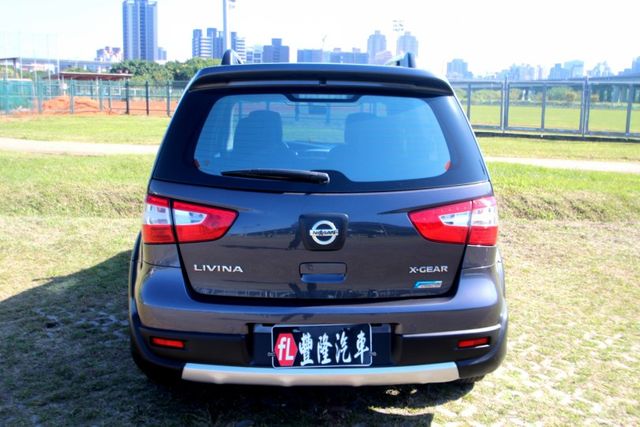 {跑10萬 內外新}14年LIVINA1.6灰~豐隆嚴選0頭款低月付專案~  第4張相片