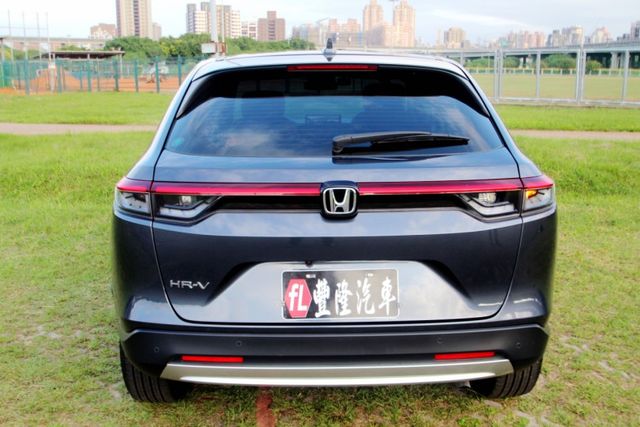 {跑4.3萬 原鈑件}23年HRV1.5P黑~豐隆嚴選0頭款低月付專案~  第4張相片