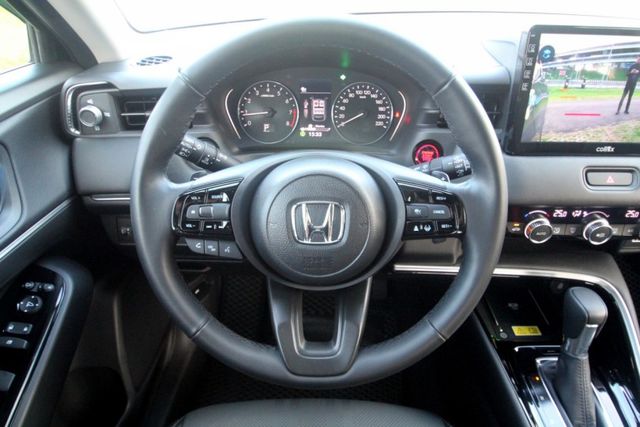 {跑4.3萬 原鈑件}23年HRV1.5P黑~豐隆嚴選0頭款低月付專案~  第5張相片