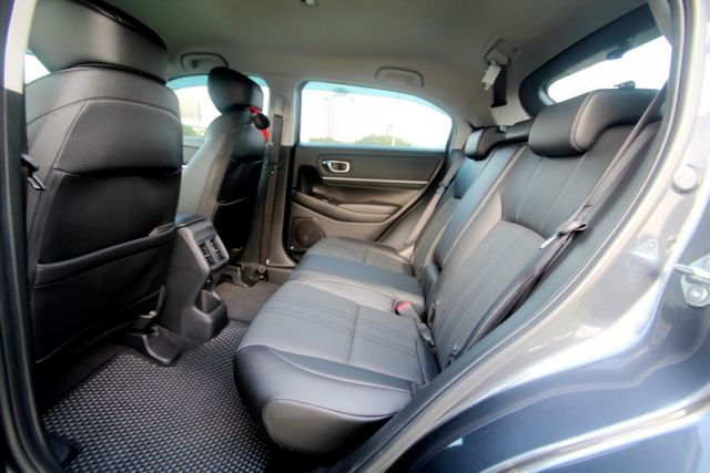 {跑4.3萬 原鈑件}23年HRV1.5P黑~豐隆嚴選0頭款低月付專案~  第8張相片