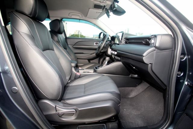 {跑4.3萬 原鈑件}23年HRV1.5P黑~豐隆嚴選0頭款低月付專案~  第9張相片