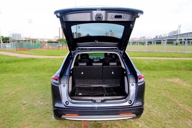 {跑4.3萬 原鈑件}23年HRV1.5P黑~豐隆嚴選0頭款低月付專案~  第12張相片