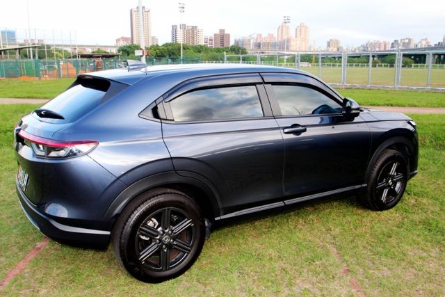{跑4.3萬 原鈑件}23年HRV1.5P黑~豐隆嚴選0頭款低月付專案~  第18張相片