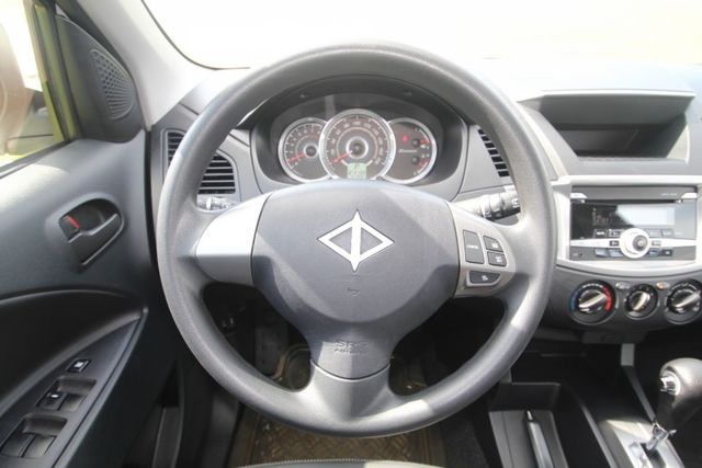 {跑10萬 原鈑件}19年ZINGER2.4銀~豐隆嚴選0頭款低月付專案~  第3張相片