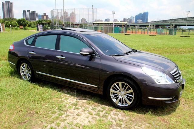 {跑11萬 原鈑件}13年TEANA2.0紫~豐隆嚴選0頭款低月付專案~  第16張相片