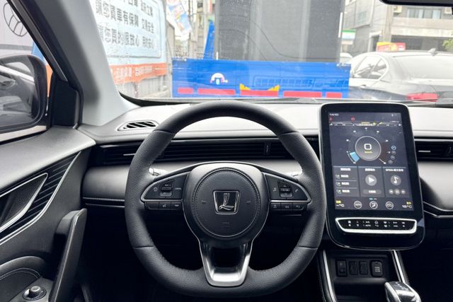 {跑7萬 原鈑件}20年URX1.8銀~豐隆嚴選0頭款低月付專案~  第4張相片