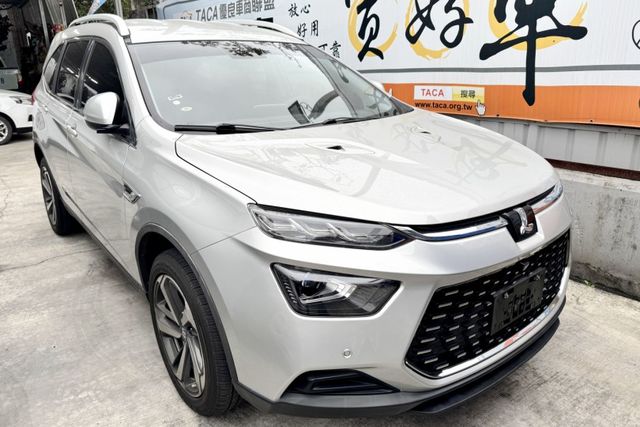 {跑7萬 原鈑件}20年URX1.8銀~豐隆嚴選0頭款低月付專案~  第8張相片