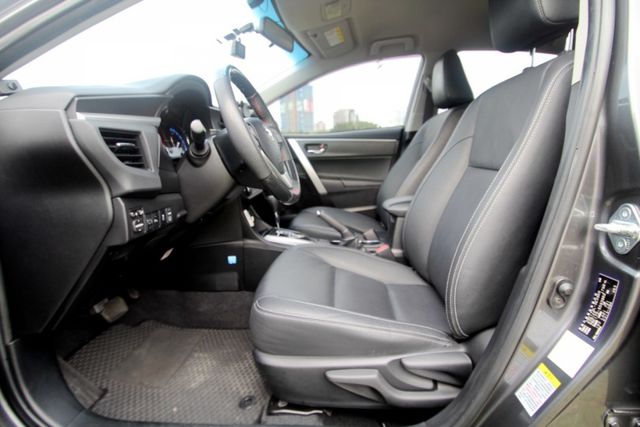 {原廠保養 只跑1.6萬}17年ALTIS1.8灰~豐隆嚴選0頭款低月付專案~  第5張相片