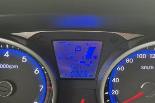 {原鈑件 雙螢幕}16年IX35白~豐隆嚴選0頭款低月付專案~  第2張相片