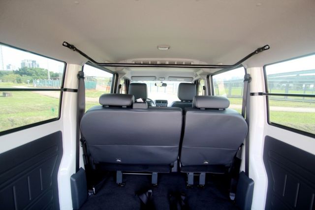 {原鈑件 跑3.9萬}23年 A180自排 白~風龍岩選0頭款低月付專案~  第10張相片