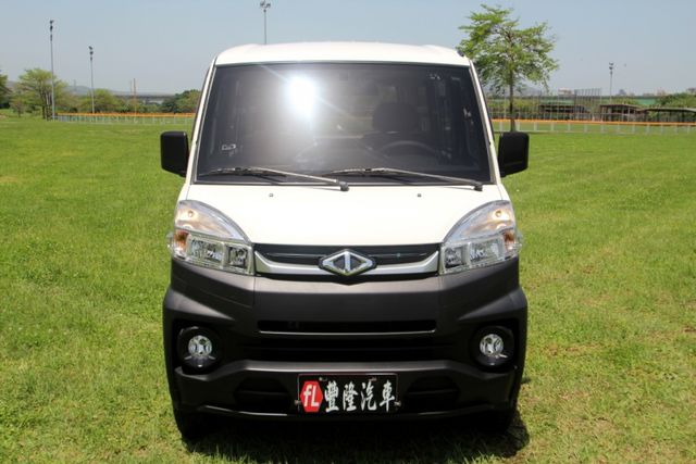 {原鈑件 跑3.9萬}23年 A180自排 白~風龍岩選0頭款低月付專案~  第11張相片