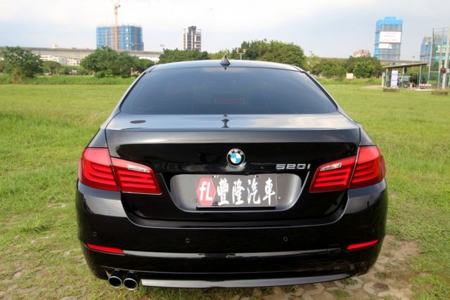 {雙認證 內外如新}13年BMW520i黑~豐隆嚴選0頭款低月付專案~  第4張相片