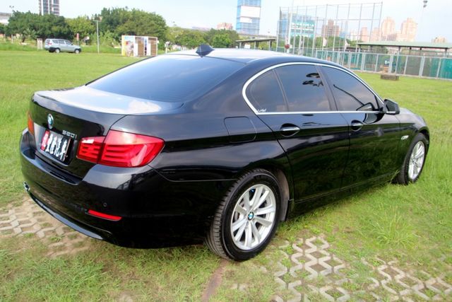 {雙認證 內外如新}13年BMW520i黑~豐隆嚴選0頭款低月付專案~  第18張相片