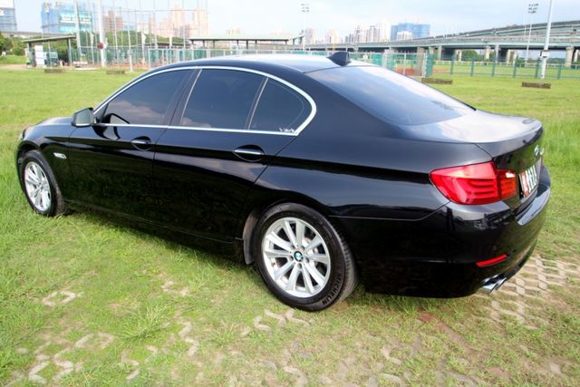 {雙認證 內外如新}13年BMW520i黑~豐隆嚴選0頭款低月付專案~  第20張相片