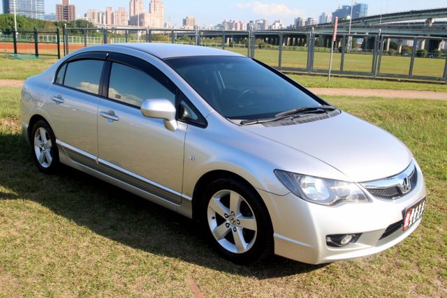{原鈑件 1年跑1.2萬}12年式CIVIC1.8VTi銀~豐隆嚴選0款低月付專案~  第14張相片