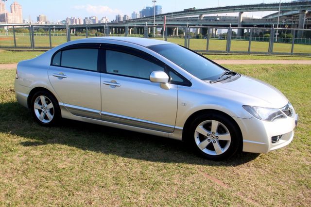 {原鈑件 1年跑1.2萬}12年式CIVIC1.8VTi銀~豐隆嚴選0款低月付專案~  第15張相片