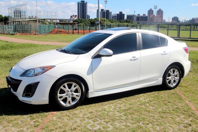{原鈑件 只跑10萬}11年MAZDA3 白~豐隆嚴選0頭款低月付專案~  第14張相片