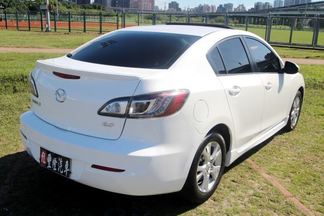 {原鈑件 只跑10萬}11年MAZDA3 白~豐隆嚴選0頭款低月付專案~  第17張相片