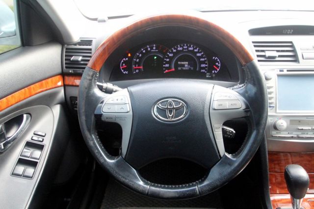 {跑19萬 原鈑件}10年式CAMRY2.4G白~豐隆嚴選0頭款低月付專案~  第5張相片