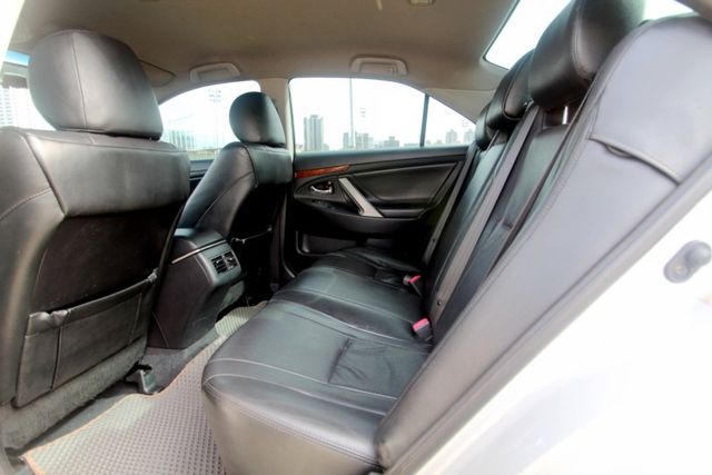 {跑19萬 原鈑件}10年式CAMRY2.4G白~豐隆嚴選0頭款低月付專案~  第7張相片