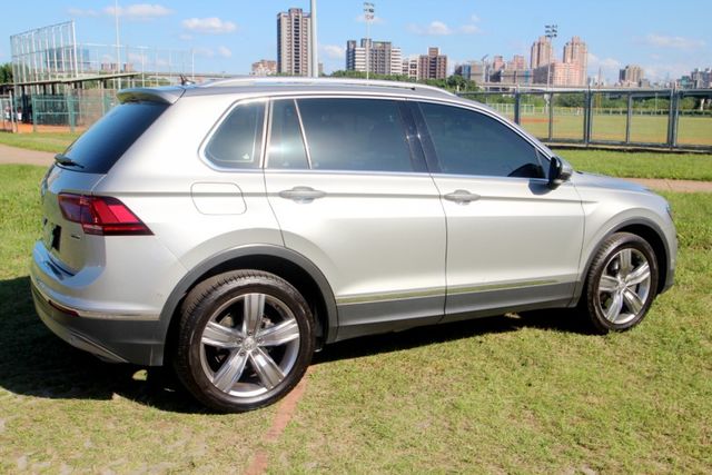 {原廠保養 狀況佳}19年TIGUAN 330銀~豐隆嚴選0頭款低月付專案~  第17張相片
