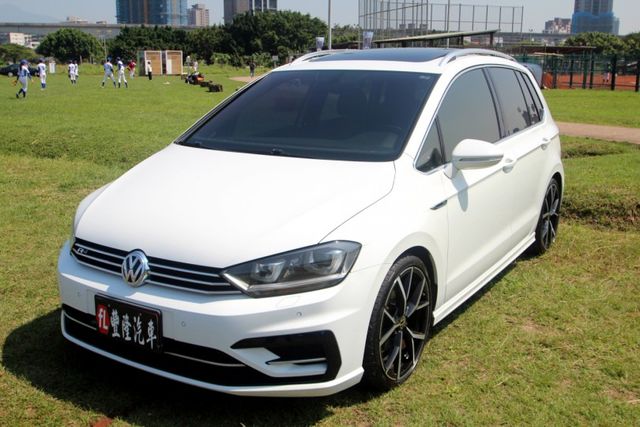 {一手車 原鈑件}17年GOLF Sportsvan 280RLine白~豐隆嚴選0頭款低月付專案~  第1張相片