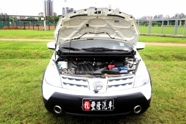 {代步好車 原鈑件}13年LIVINA1.6白~豐隆嚴選0頭款低月付專案~  第11張相片
