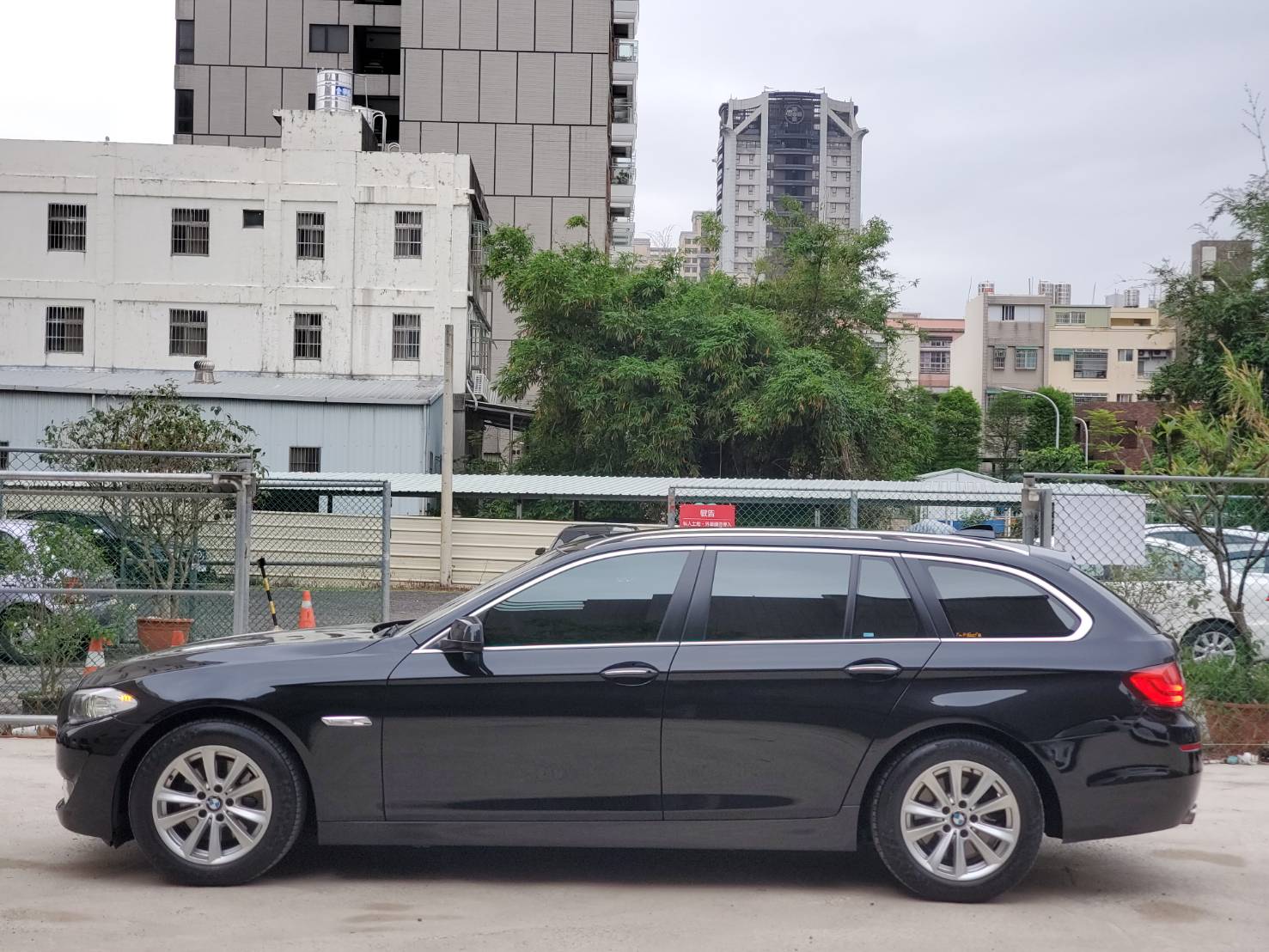 520d Touring 全景天窗 IKEY 電尾 全原廠保養 一手認證車  第12張相片