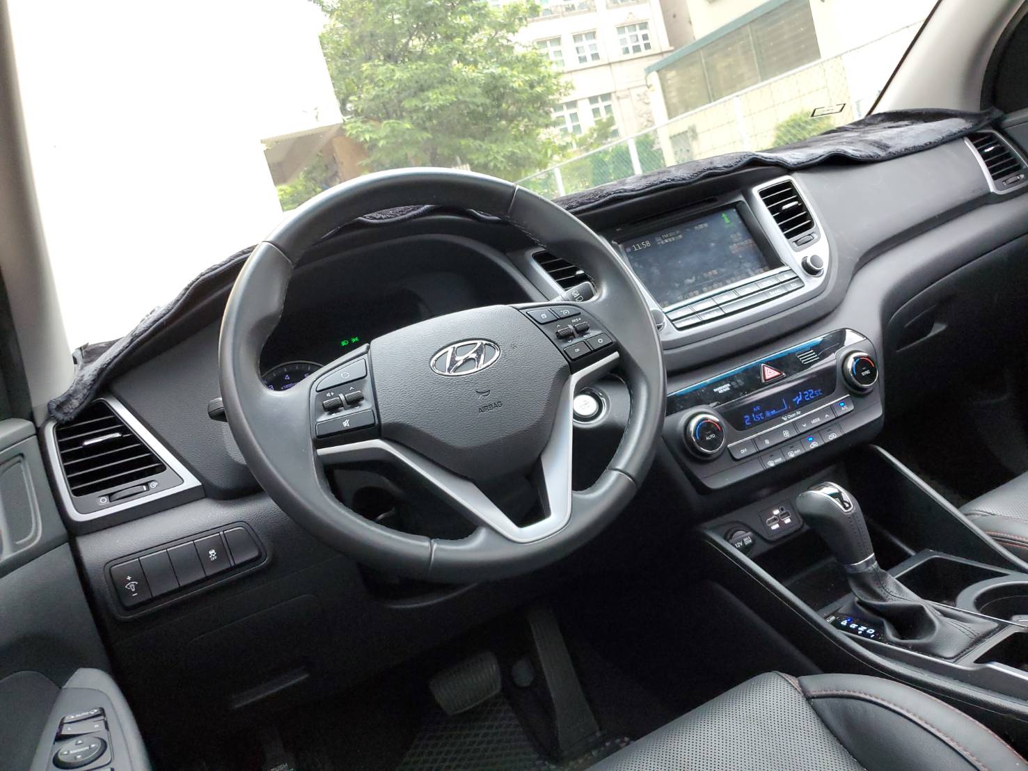 2018年 Tuscon 1.6T 汽油旗艦版 全車原漆 原版件 全景天窗  第9張相片