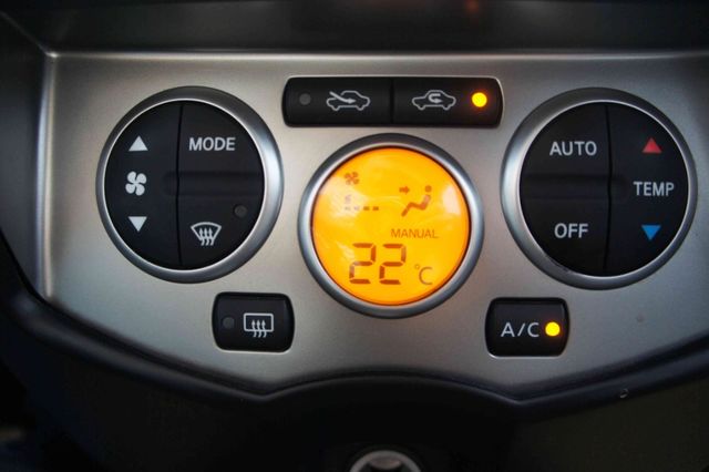 NISSAN日產 LIVINA  第8張相片