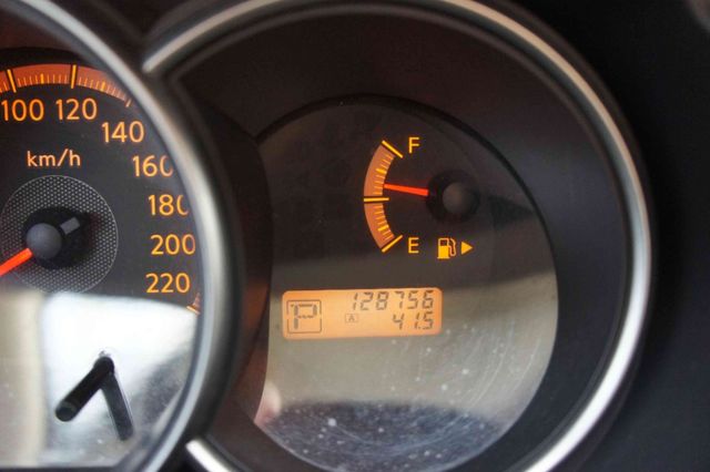 NISSAN日產 LIVINA  第9張相片