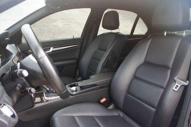 M-BENZ賓士 C250  第8張相片