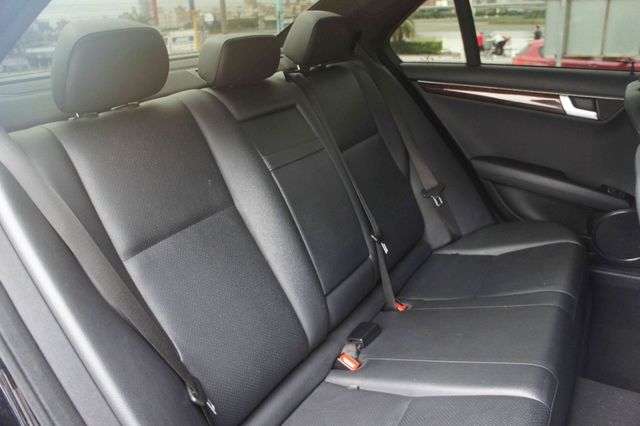 M-BENZ賓士 C250  第12張相片
