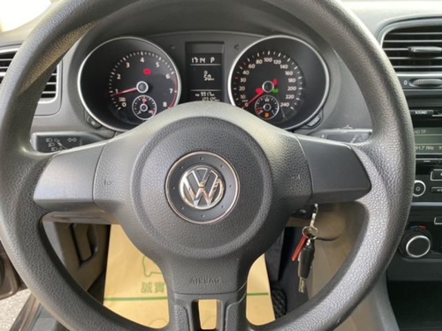 VOLKSWAGEN福斯 GOLF VARIANT  第4張相片