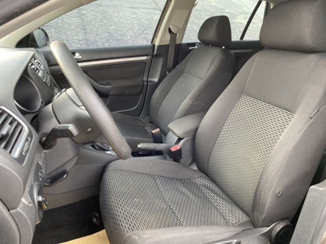 VOLKSWAGEN福斯 GOLF VARIANT  第9張相片