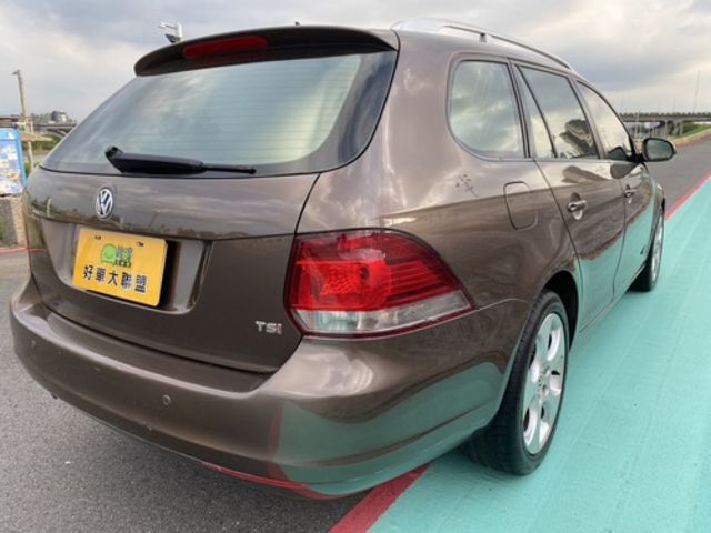 VOLKSWAGEN福斯 GOLF VARIANT  第17張相片