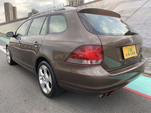 VOLKSWAGEN福斯 GOLF VARIANT  第18張相片