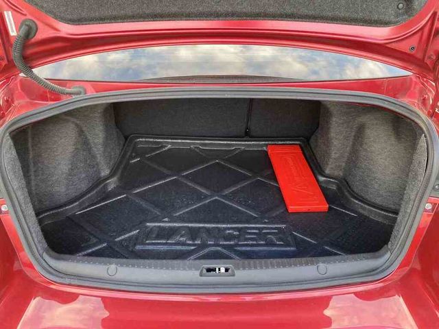 MITSUBISHI三菱 GRAND LANCER  第15張相片