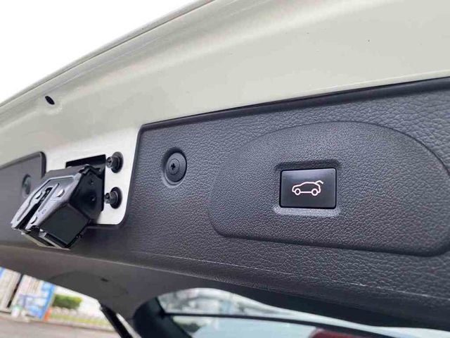 KIA起亞 EURO CARENS  第16張相片