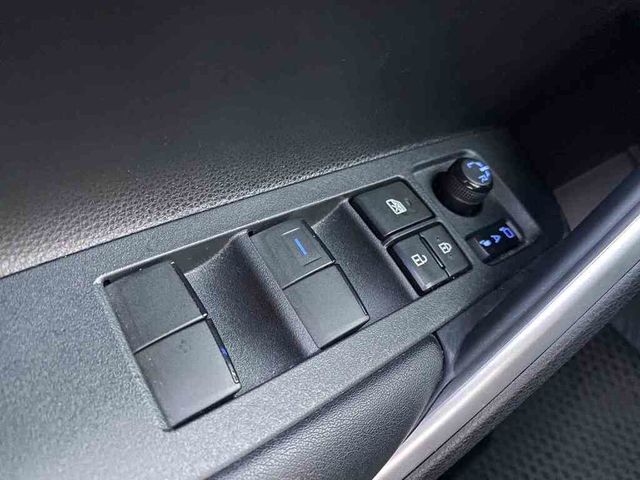 TOYOTA豐田 COROLLA CROSS HYBRID  第7張相片