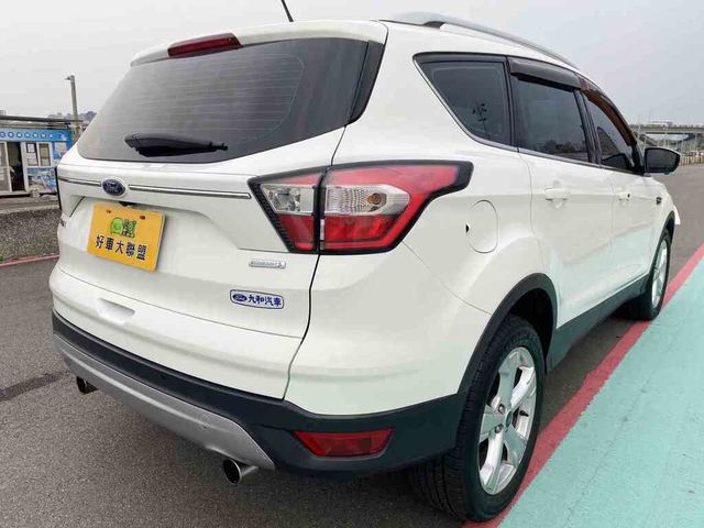 FORD福特 KUGA  第17張相片