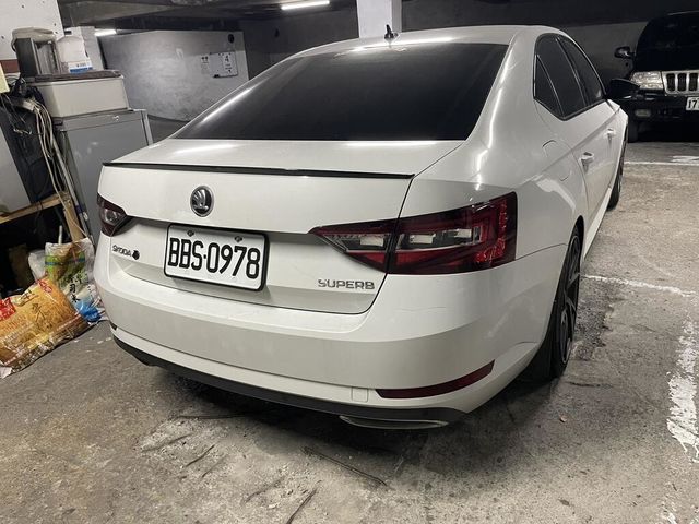 SKODA司科達 SUPERB SEDAN  第4張相片