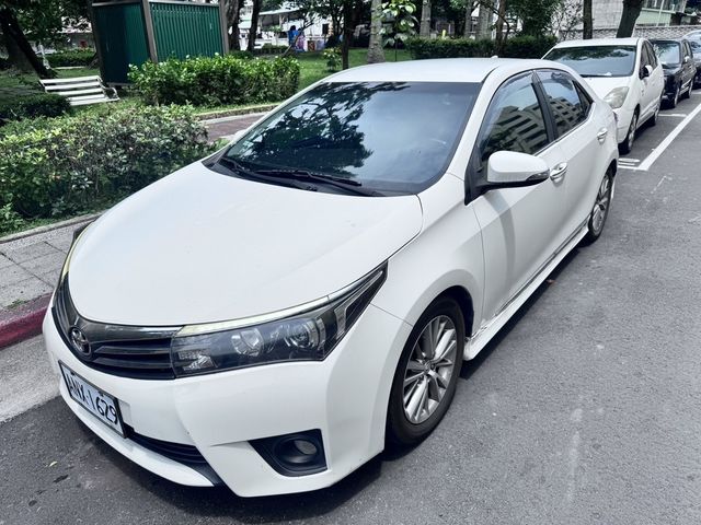 TOYOTA豐田 ALTIS  第4張相片