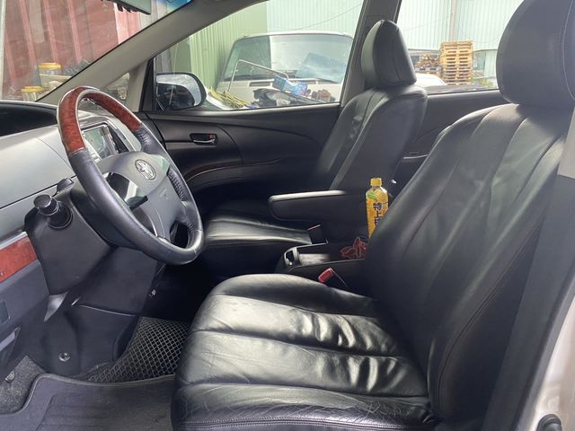 TOYOTA豐田 PREVIA  第3張相片